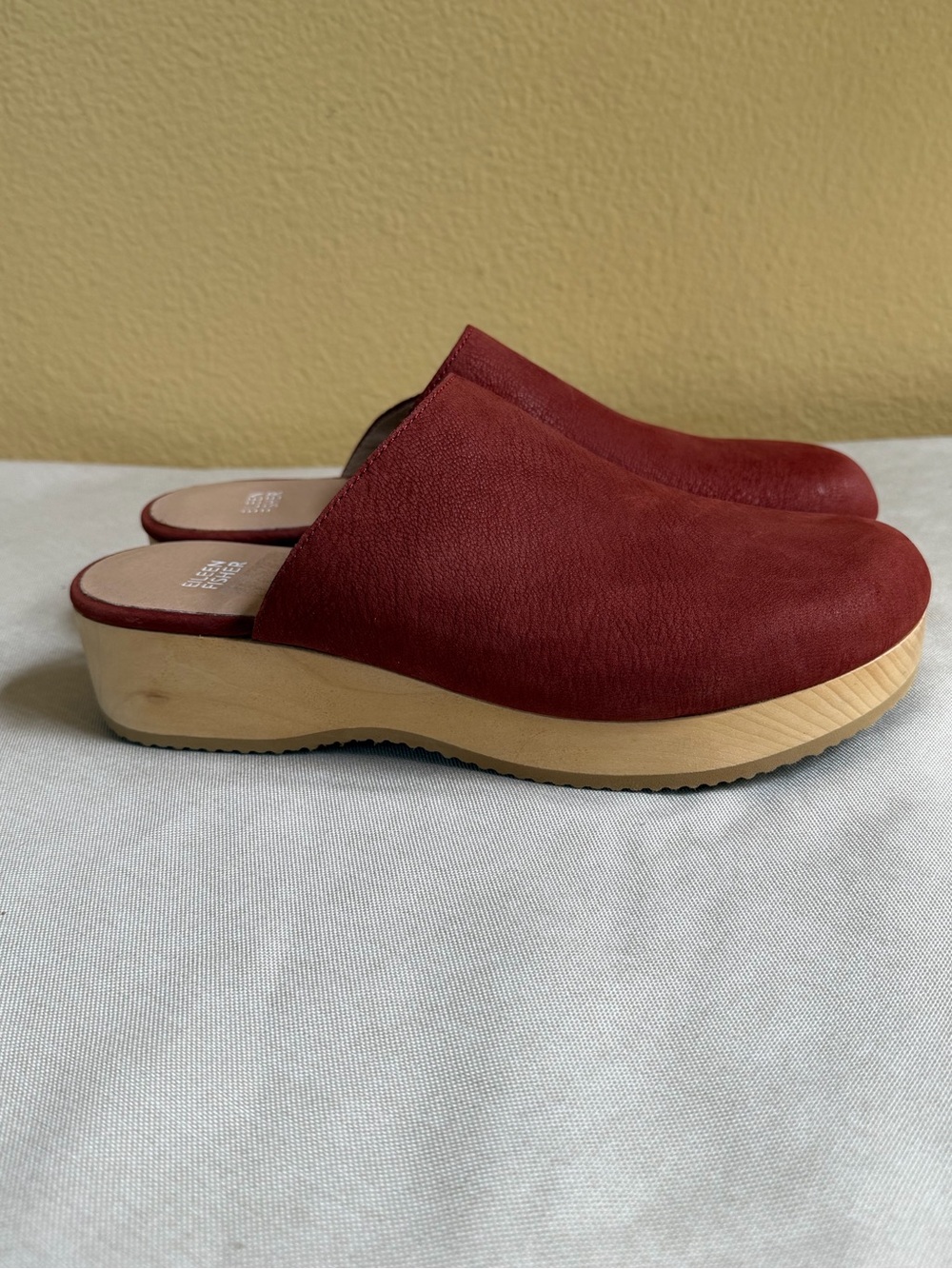 Eileen Fisher Red Cedar Oiled Nubuck Wedge Clogs 10M NWOB - Picture 5 of 11